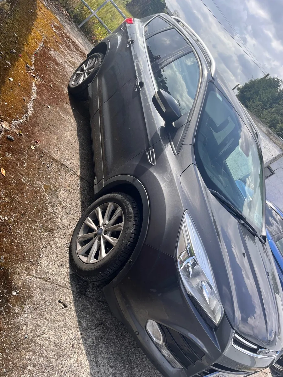 Ford Kuga 2016 - Image 2