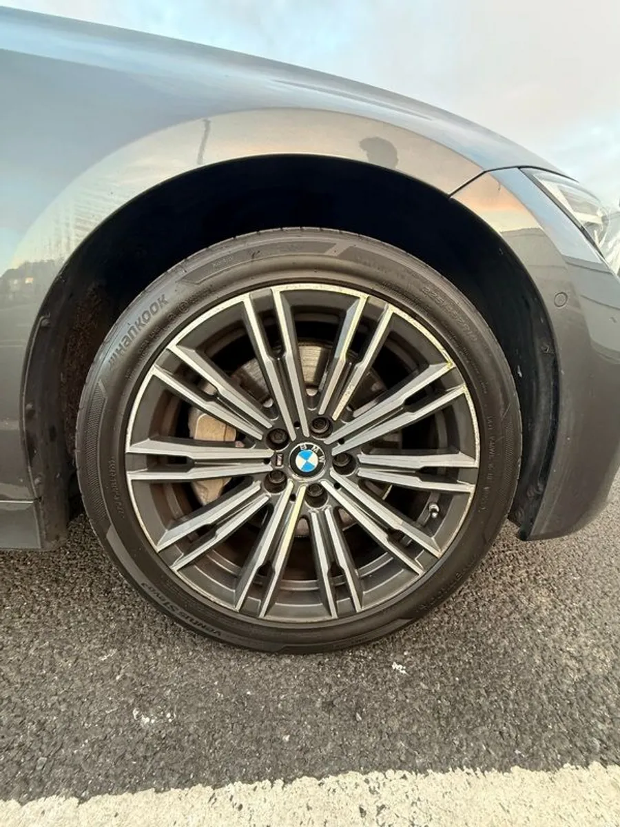 2020 BMW 3 Series - Image 5
