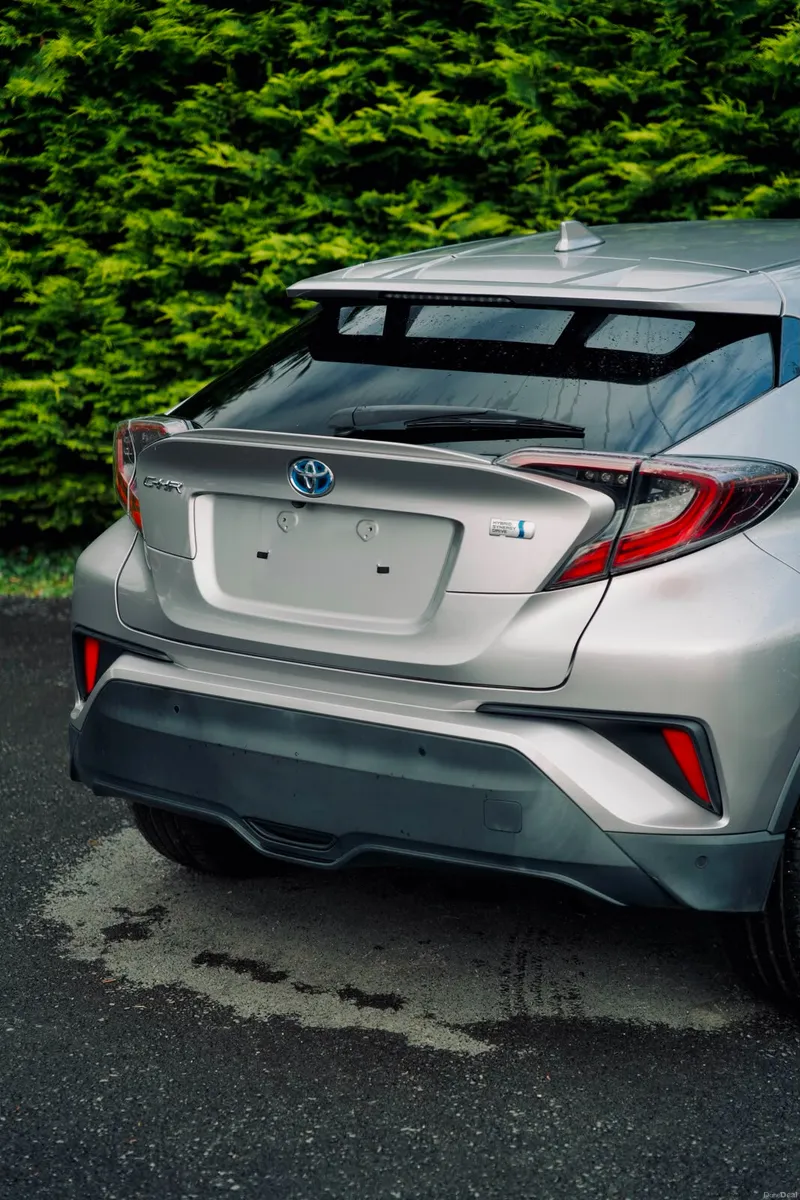 Toyota C-HR 1.8 Hybrid 2017 - Image 4