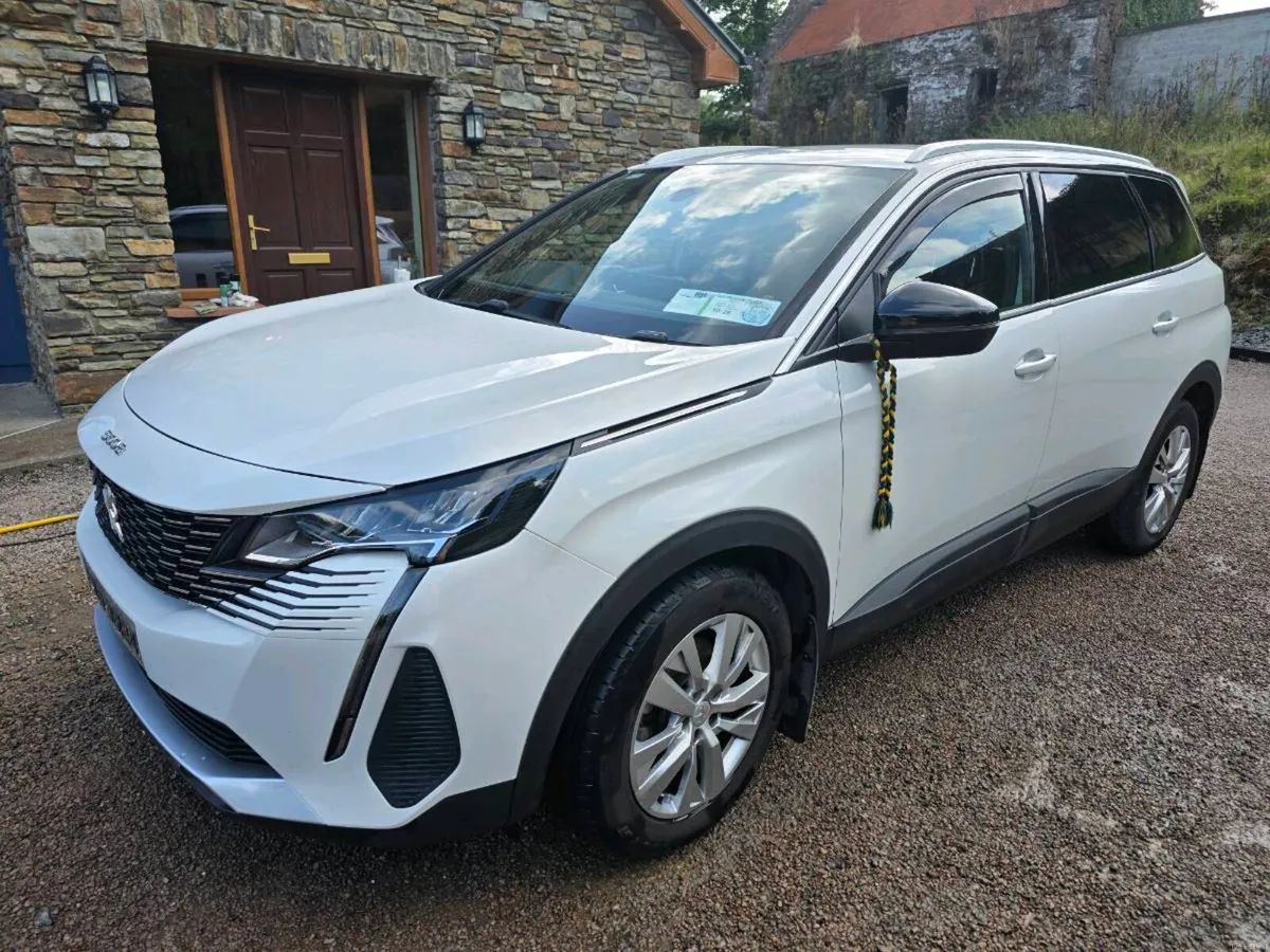Peugeot 5008 Active 1.5 Blue HDI 130 - Image 2
