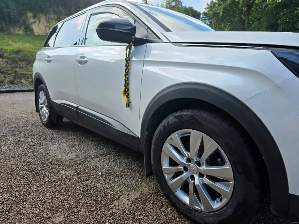 Peugeot 5008 Active 1.5 Blue HDI 130 - Image 4