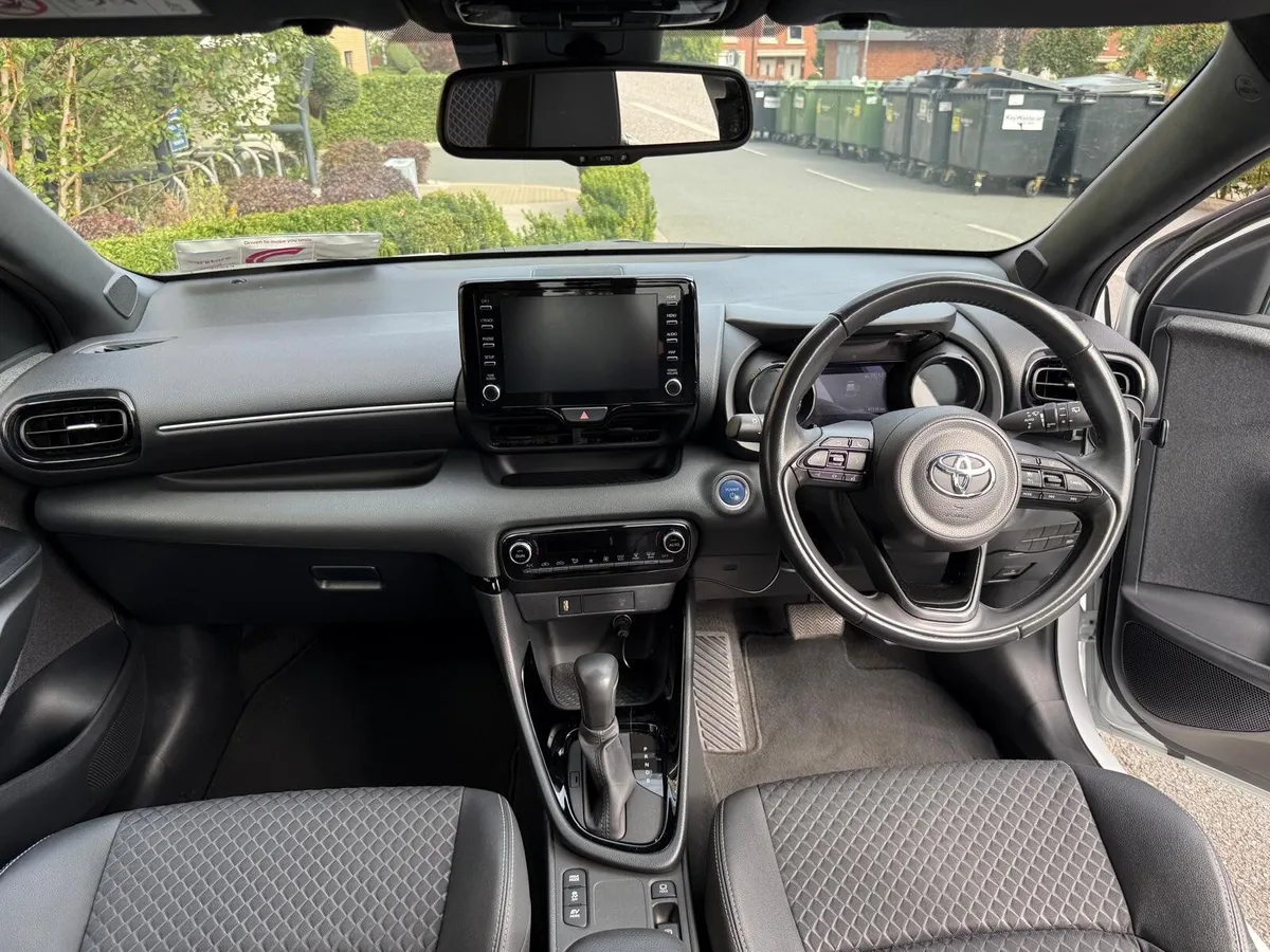 Toyota Yaris 1.5 Hybrid – 2021 – Aut - 47,338 km - Image 6