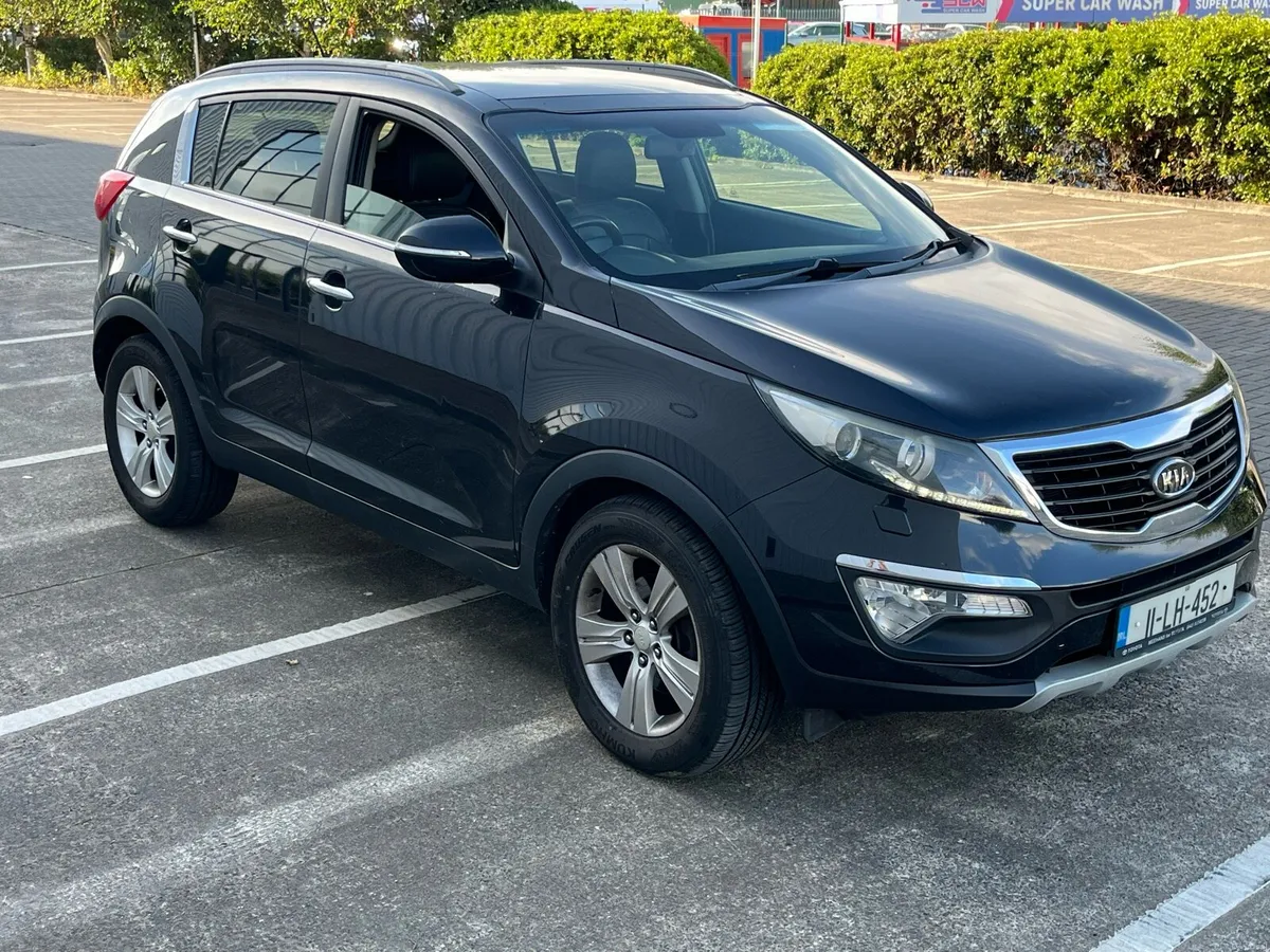 2011 Sportage, 180k km, High Spec - Image 4