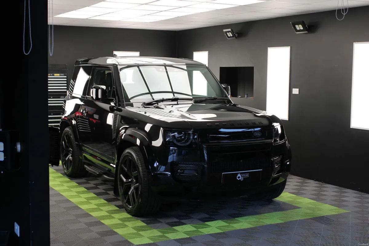 2024 LandRover Defender - Image 5