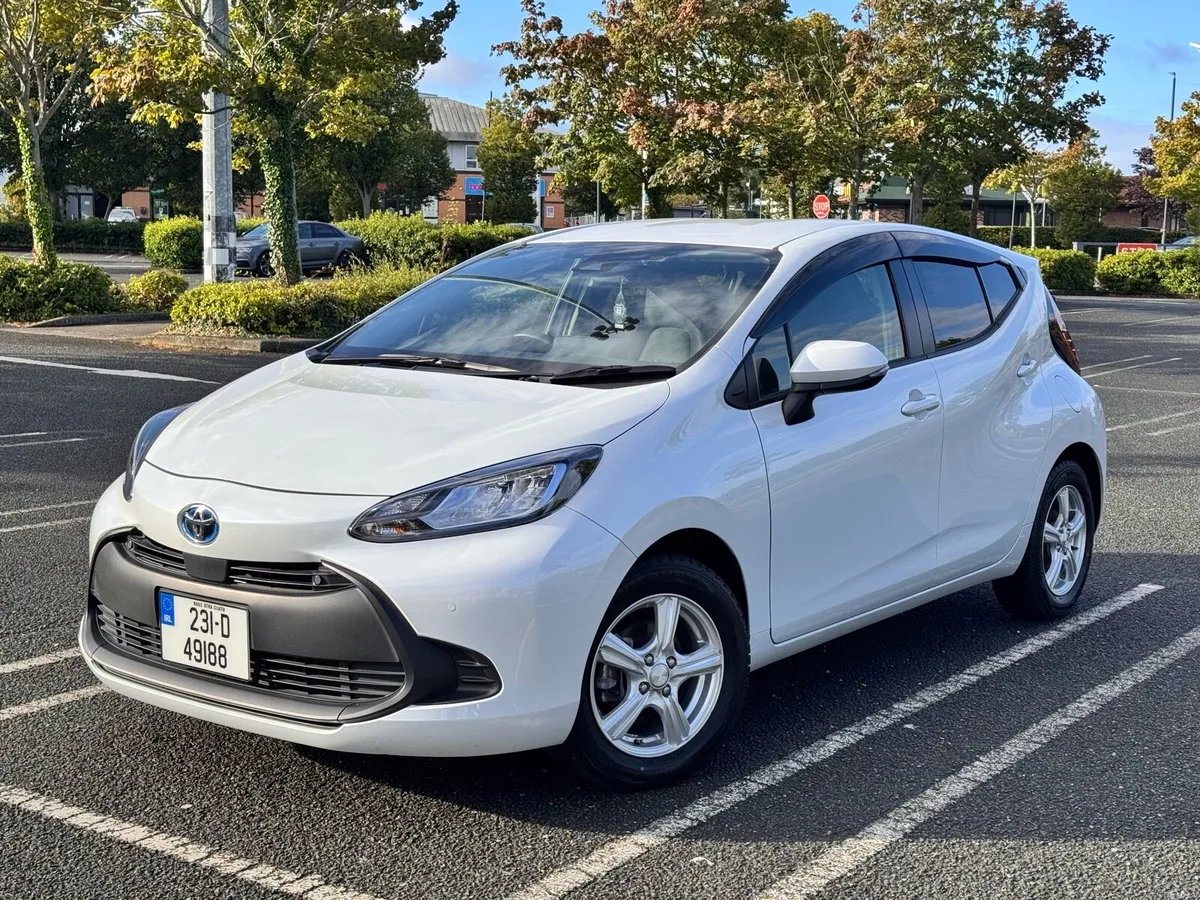 TOYOTA AQUA 1.5 HYBRID AUTOMATIC 2y NCT LIKE A NEW - Image 2