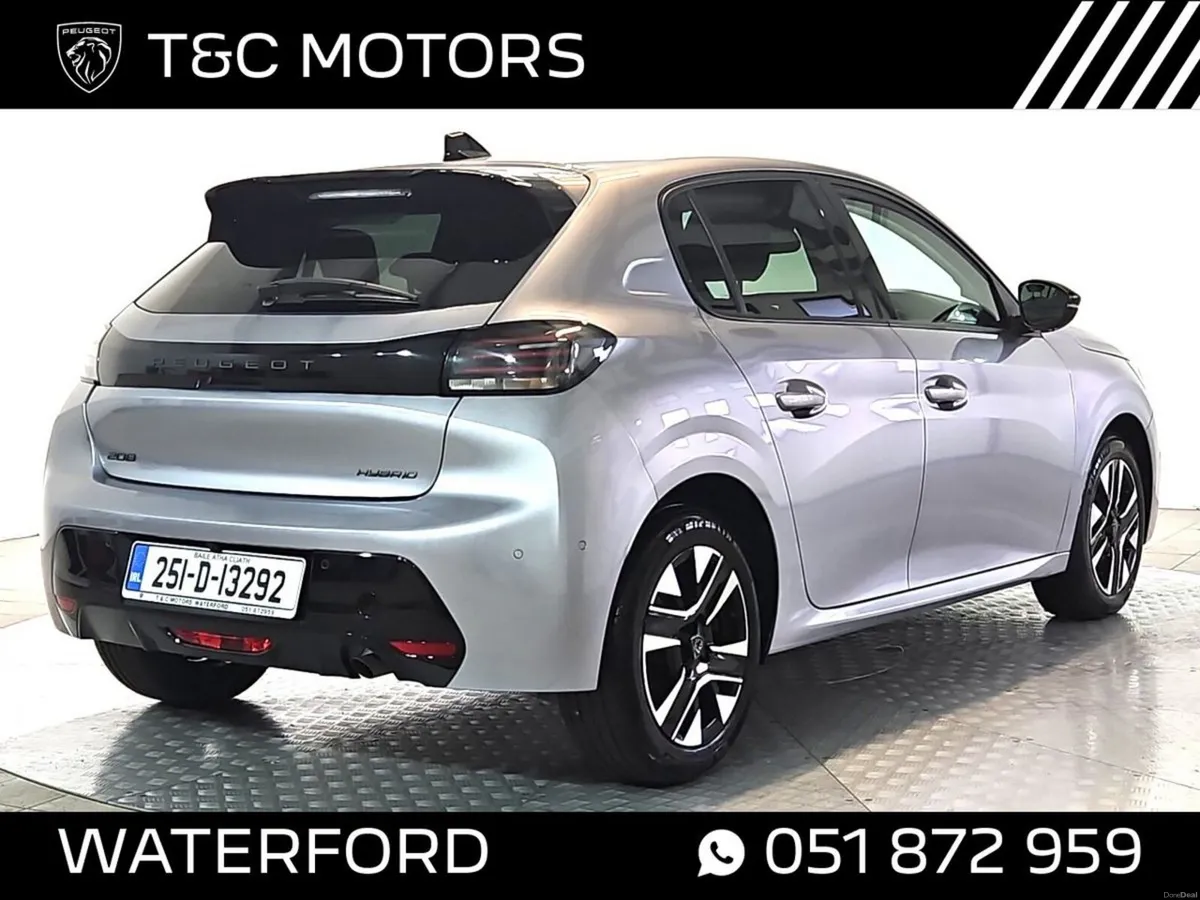 Peugeot 208 *Low Mileage Hybrid* Allure Model - Fr - Image 3