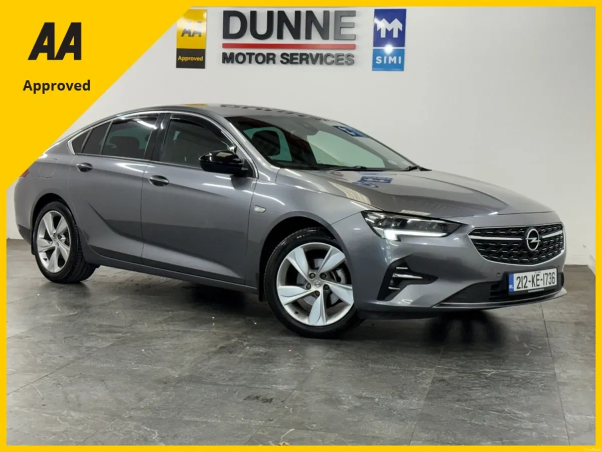 Opel Insignia **2 KEYS  **MULTI FUNCTION STEERING - Image 1