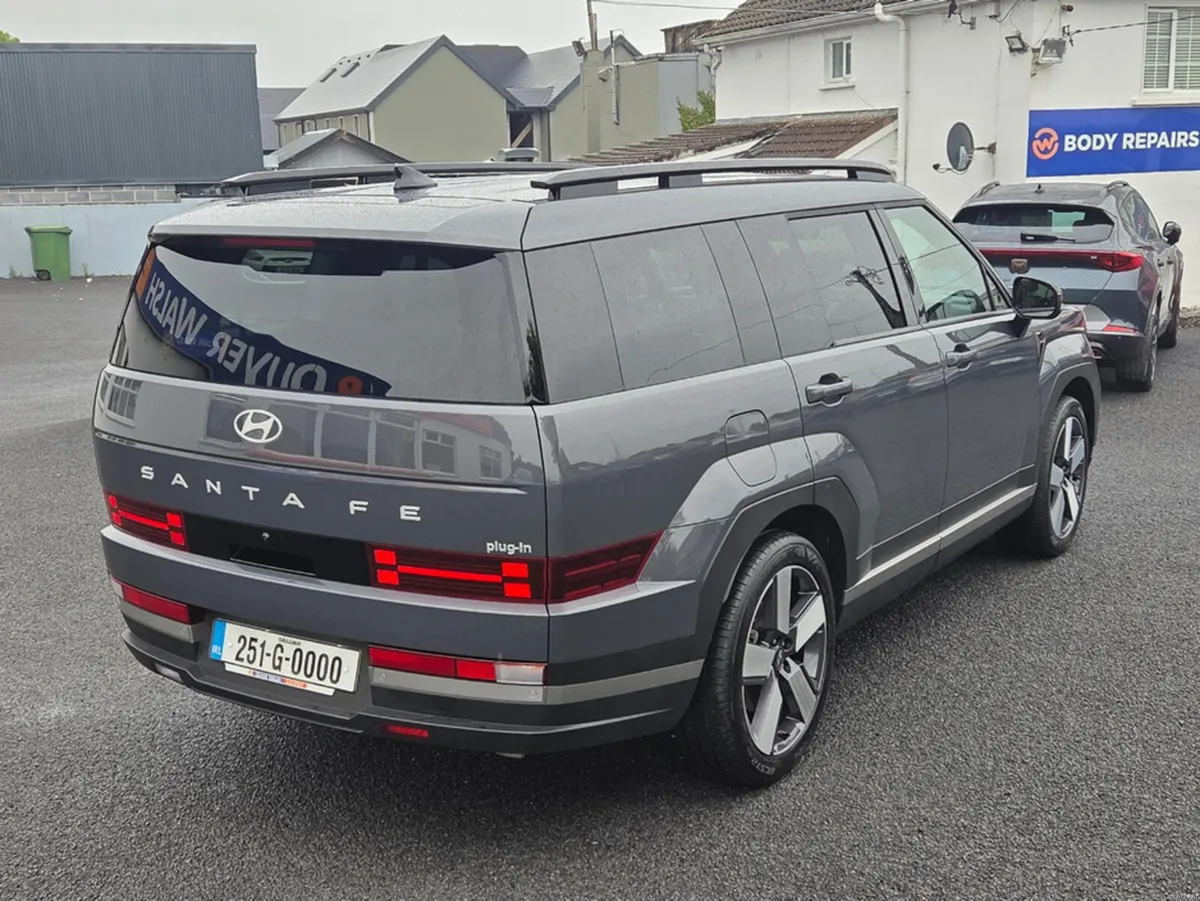 Hyundai Santa Fe PREMIUM PHEV AUTO - Image 6