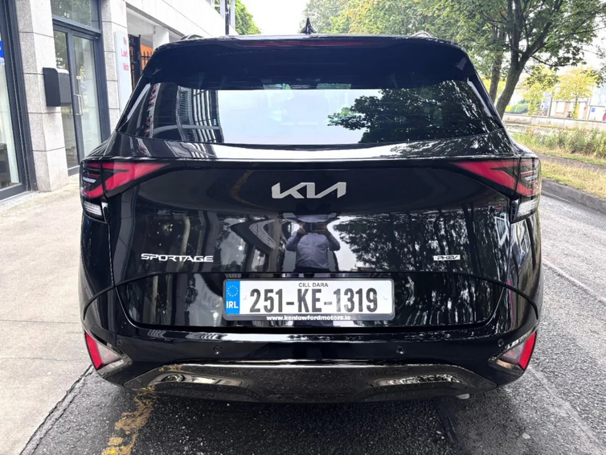 Kia Sportage 1.6 PHEV Anniversary Edition MY25 - Image 4