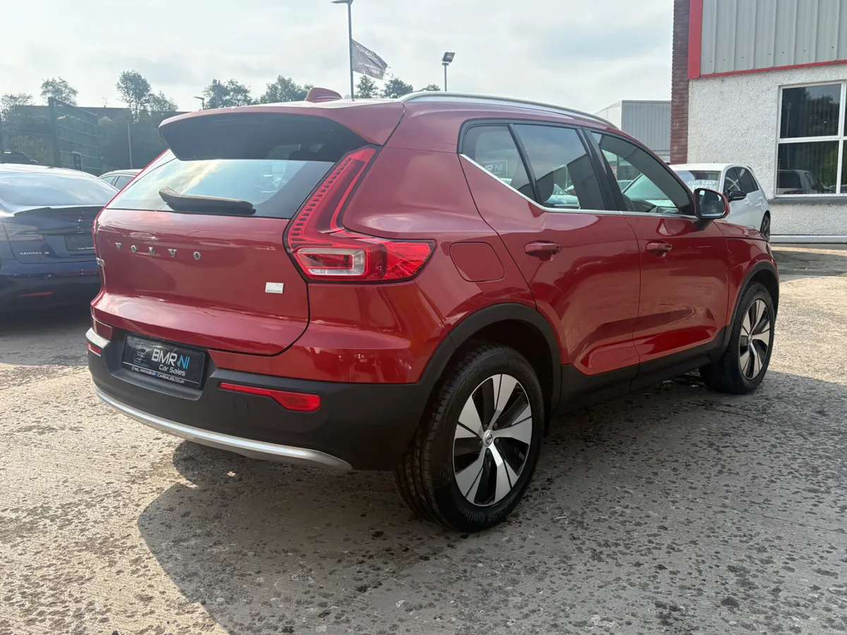 Volvo XC40 2022 - Image 5