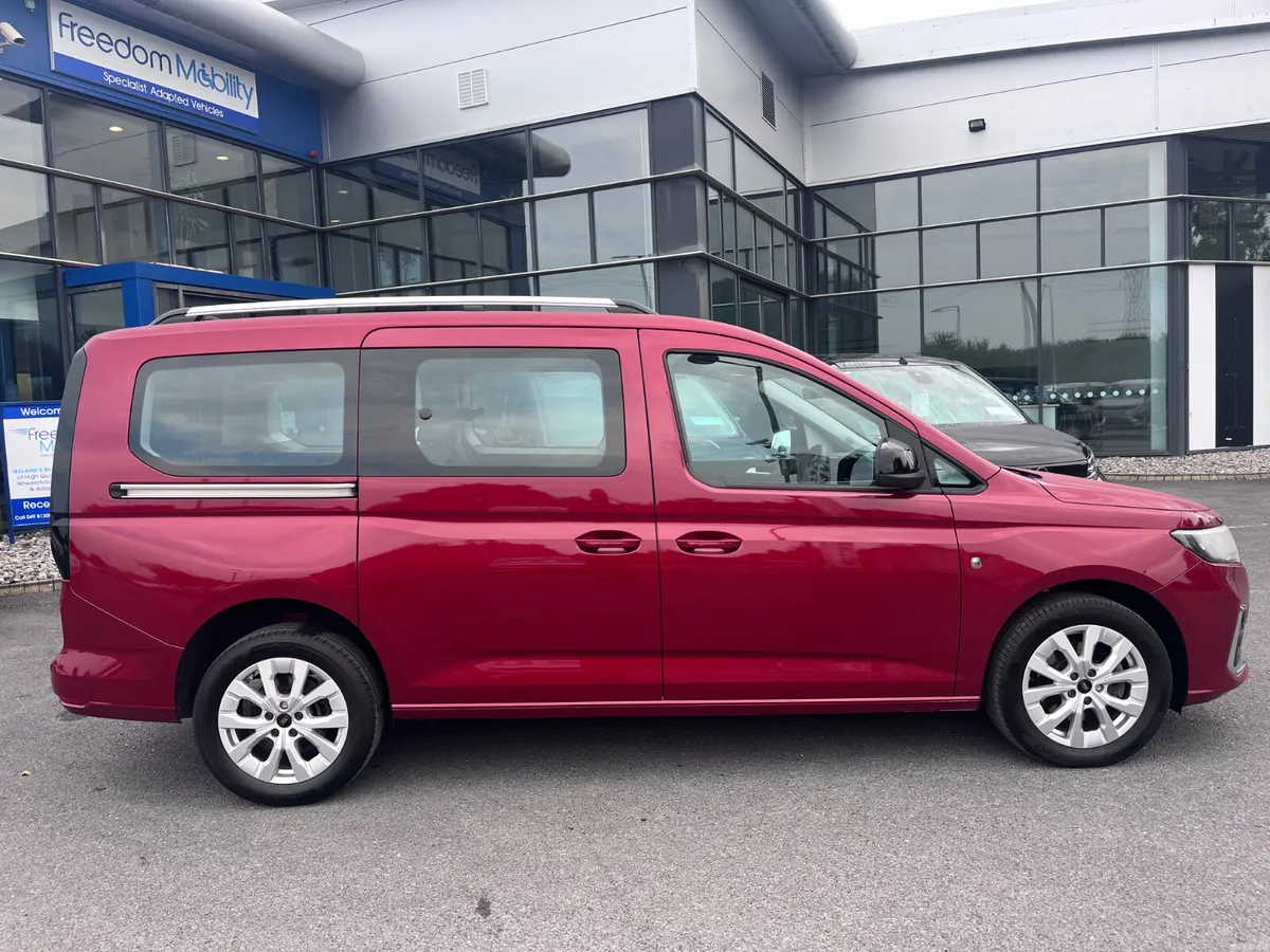 Ford Tourneo Connect 2025 Wheelchair Taxi - Image 6