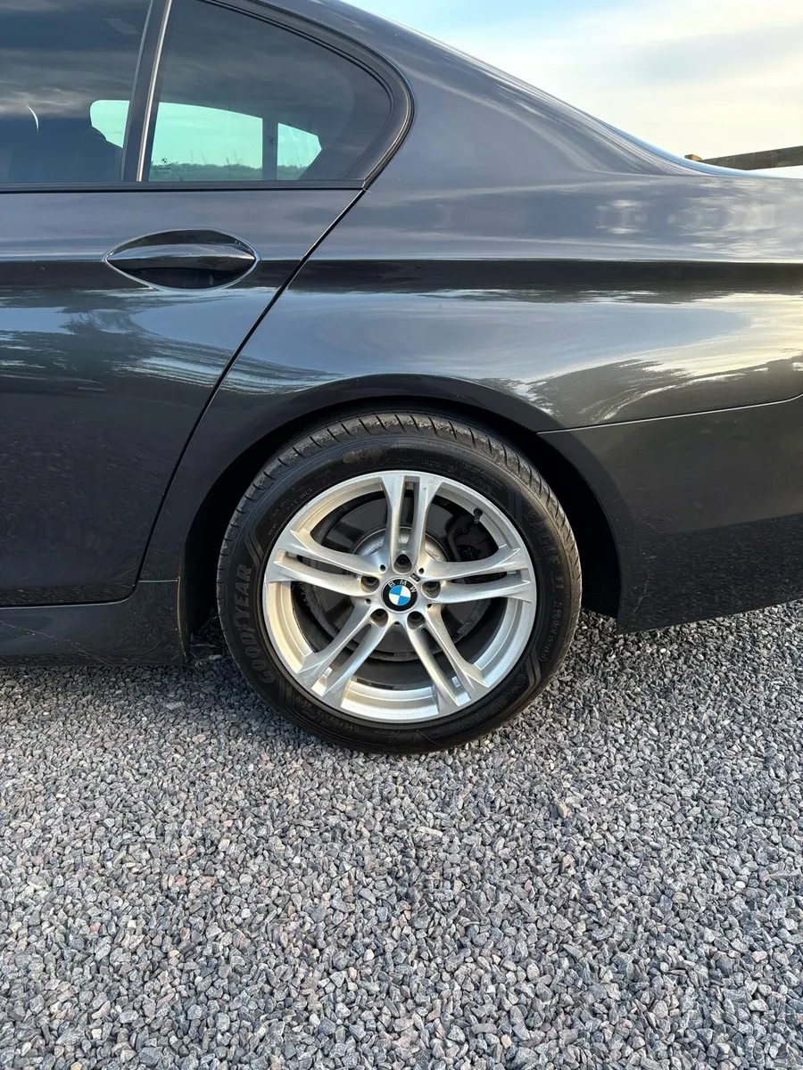 BMW 5-Series msport - Image 4