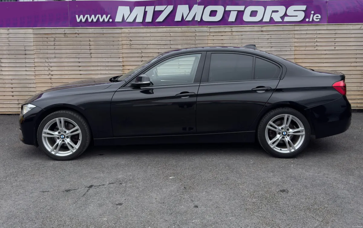 2017 BMW 320d, Luxury High Spec, Tan Leather - Image 4
