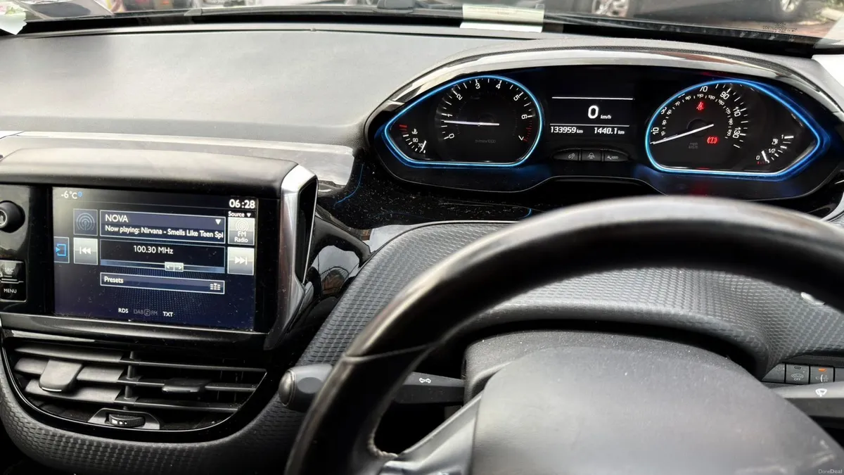 Peugeot 1.2 Petrol - Image 4