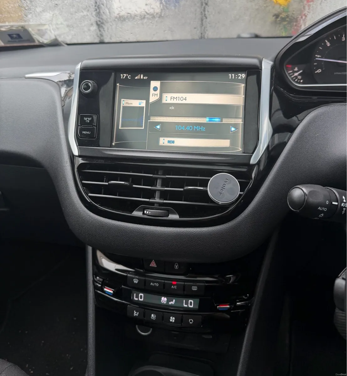 Peugeot 208 Automatic 1.4L Diesel HIGH SPEC - Image 6
