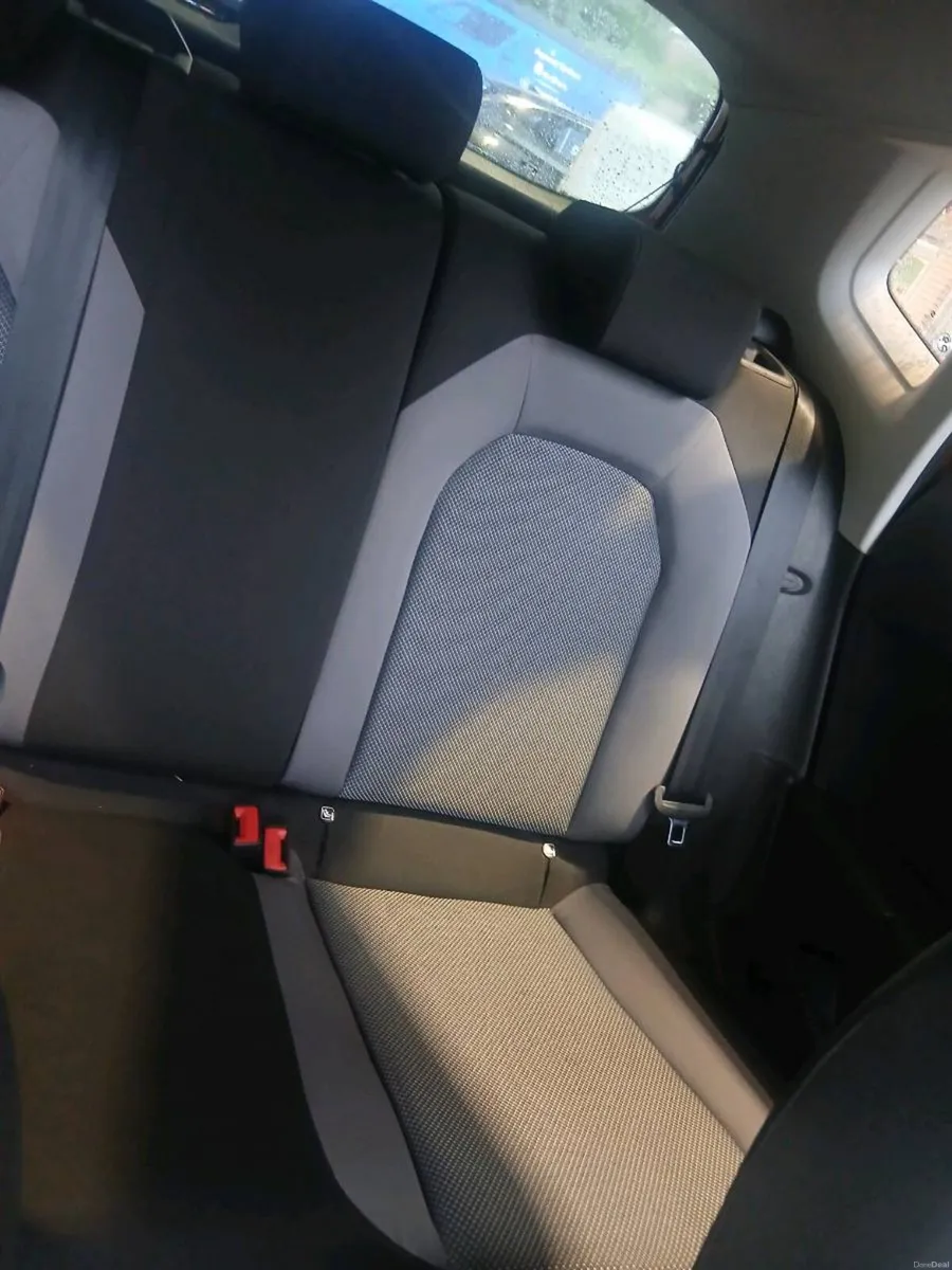 Seat Arona - Image 6