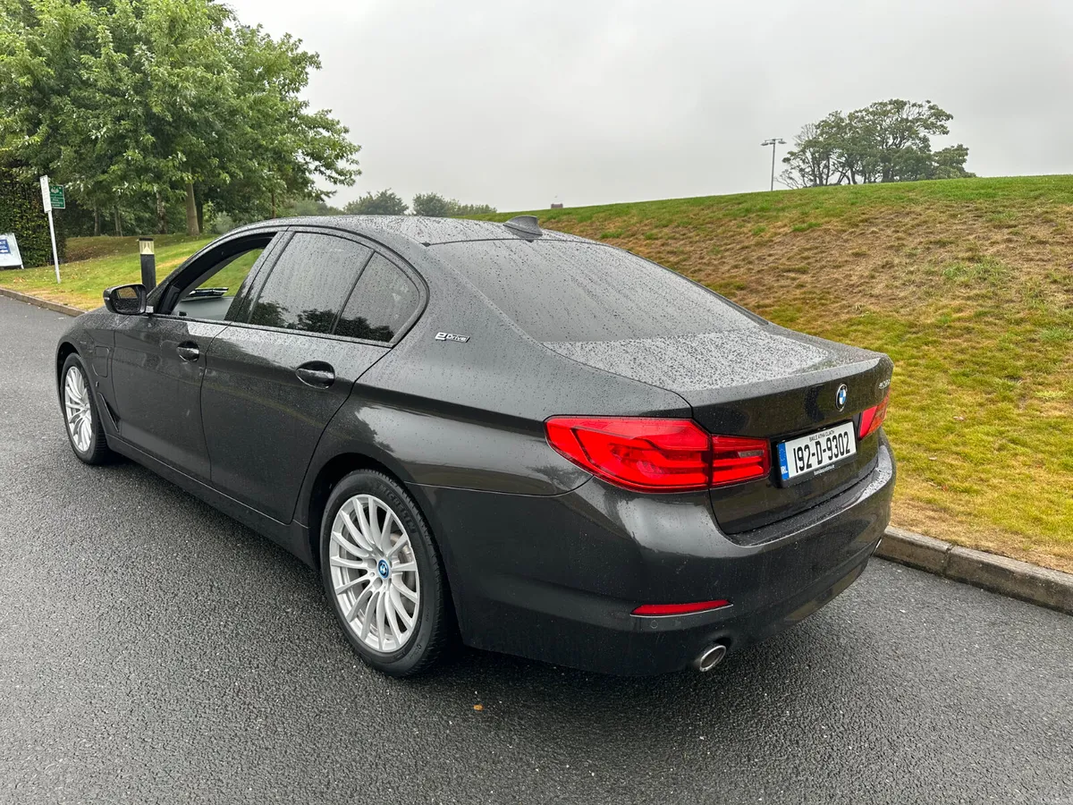 BMW 5-Series 2019 Low Kms FSH - Image 4