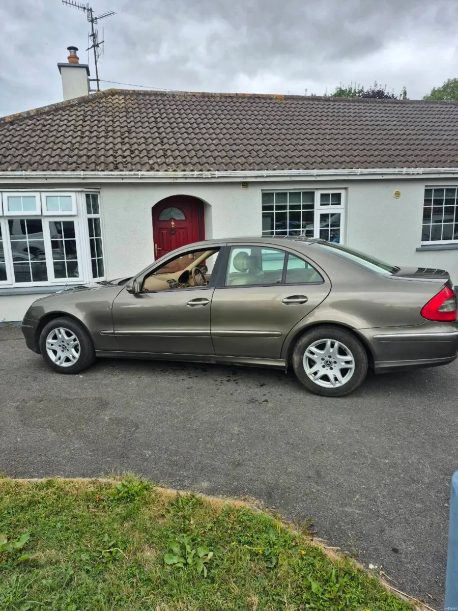 Mercedes e200 1.8 - Image 2