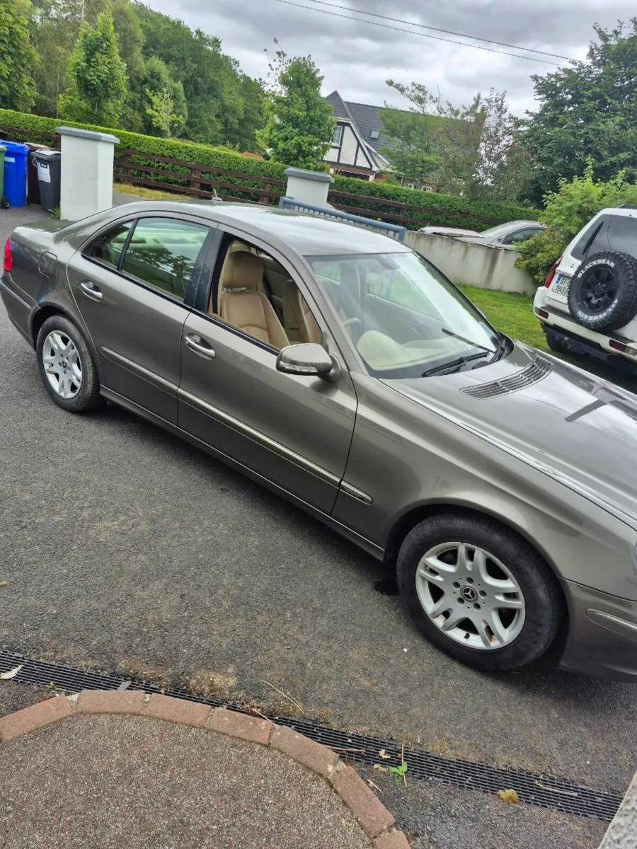 Mercedes e200 1.8 - Image 1