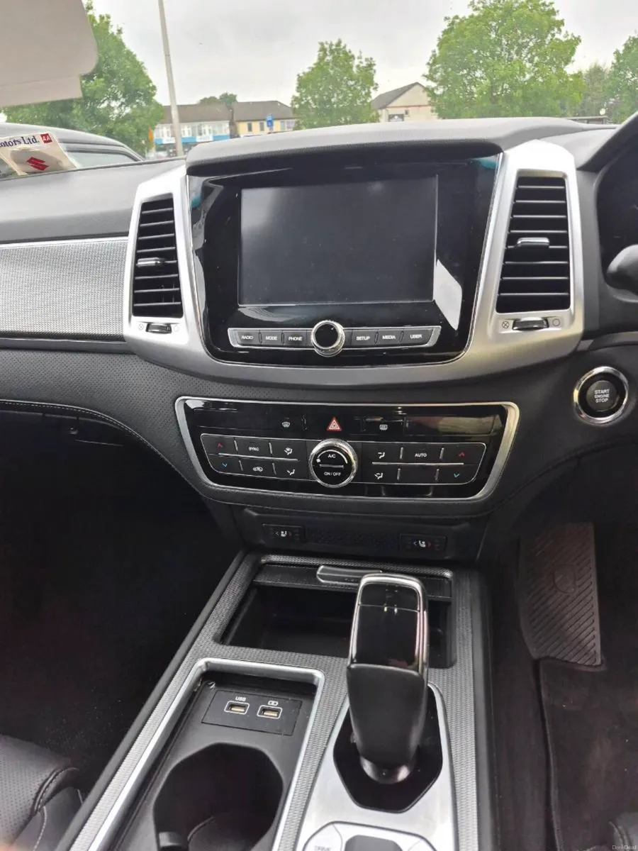 Ssangyong Rexton - Image 6