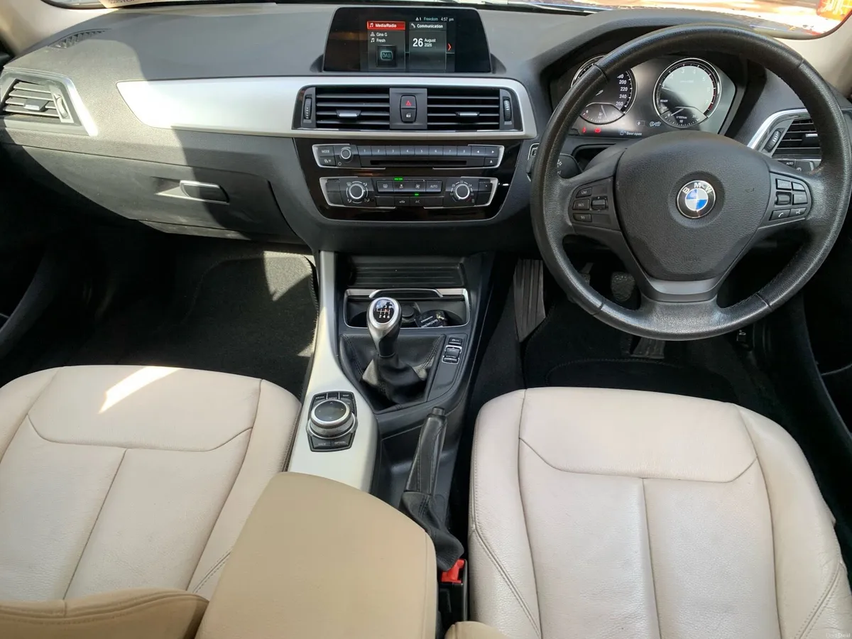 BMW  118i - Image 6