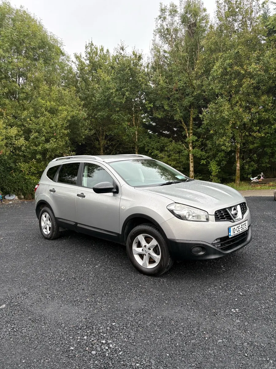 Nissan Qashqai+2 2010 - Image 1