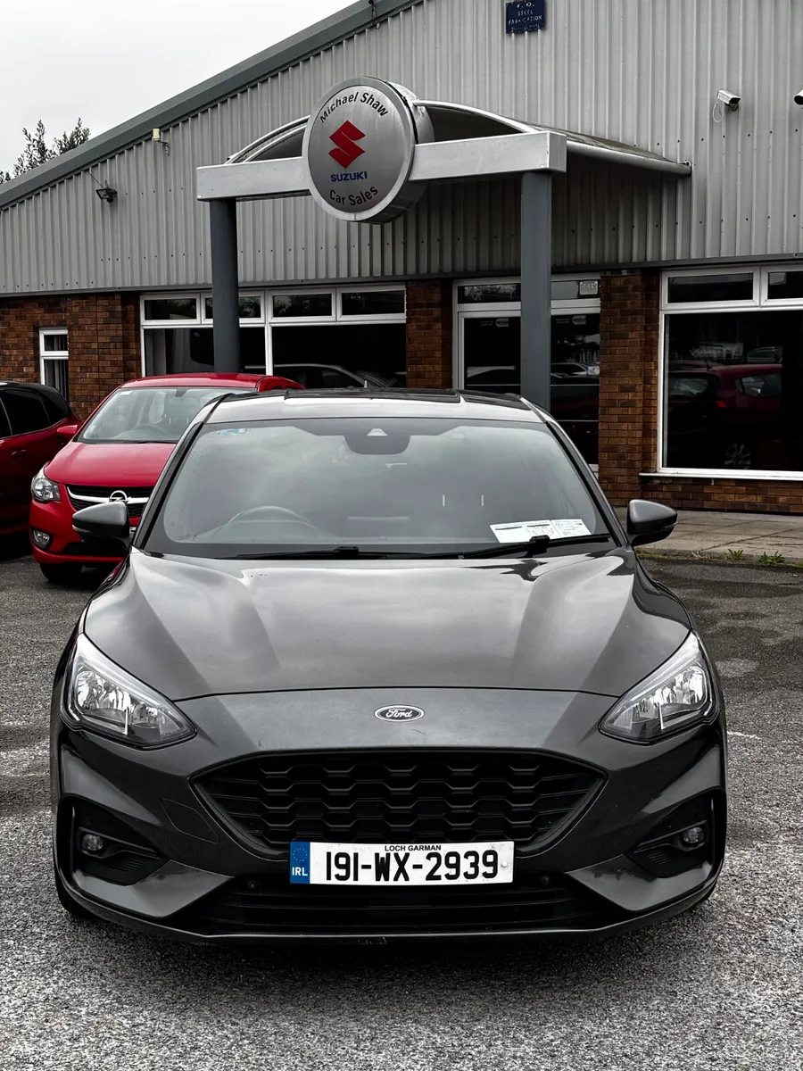 191 Ford Focus 1.0 T ST LINE - Image 2
