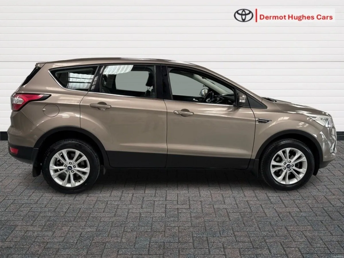 Ford Kuga TITANIUM 1.5 TDCI 120PS 4DR MAN - Image 3