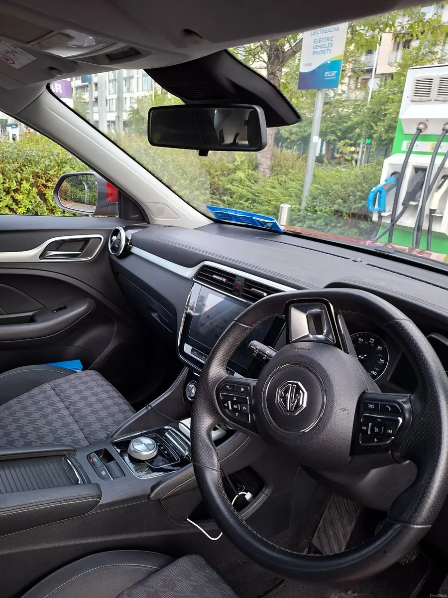 MG ZS 2021 - Image 1