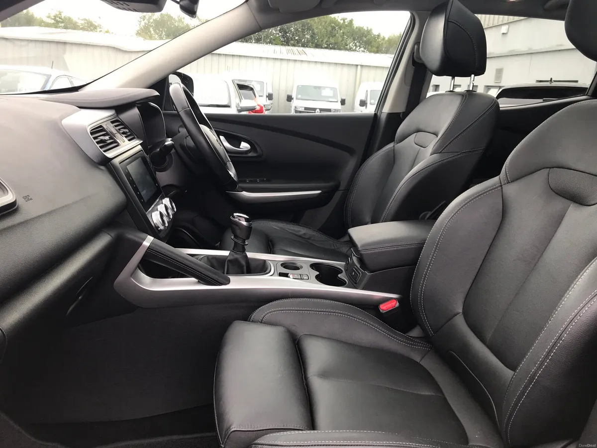 Renault Kadjar 2021 - Image 2