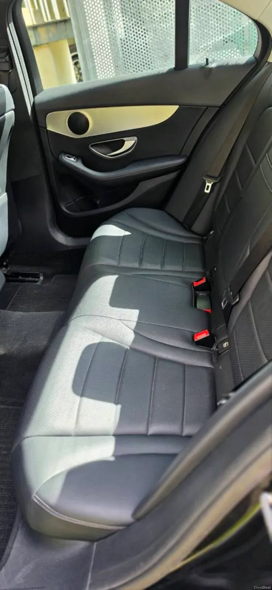 Mercedes-Benz C-Class C350e 2017 - Image 6