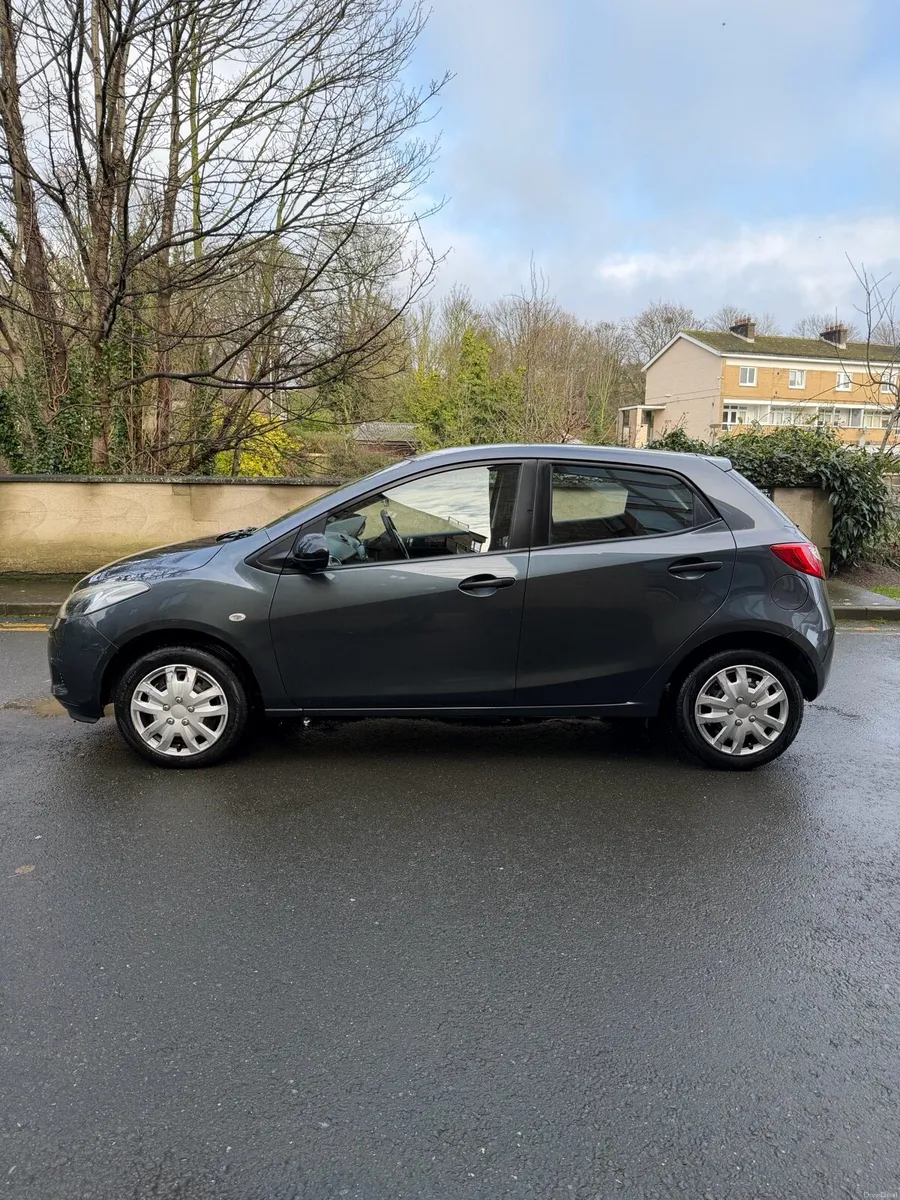 Mazda 2 - Image 3
