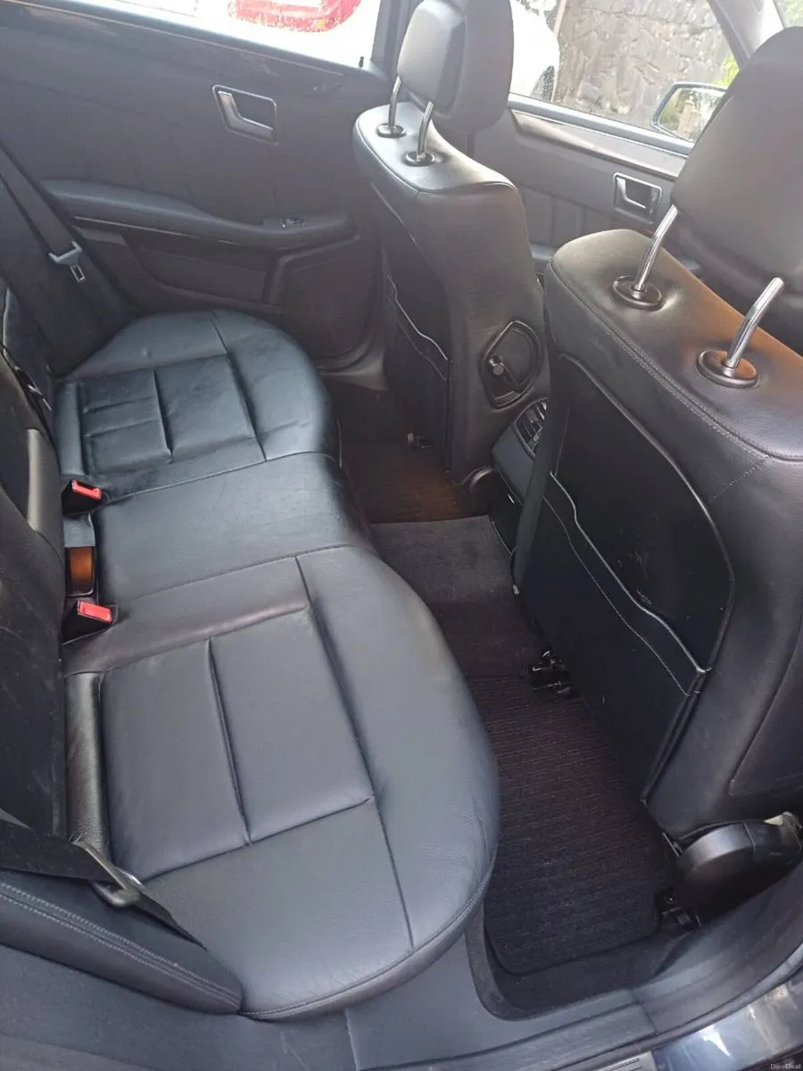 Mercedes e220 - Image 5