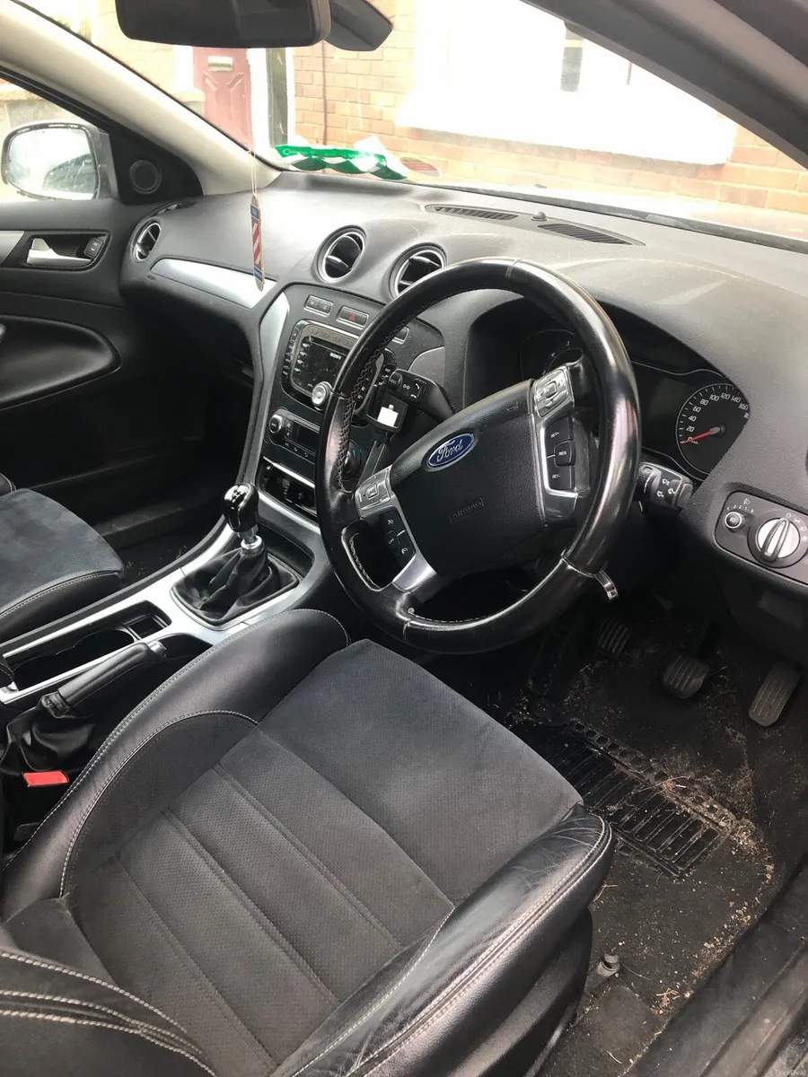 Ford Mondeo 2011 - Image 4