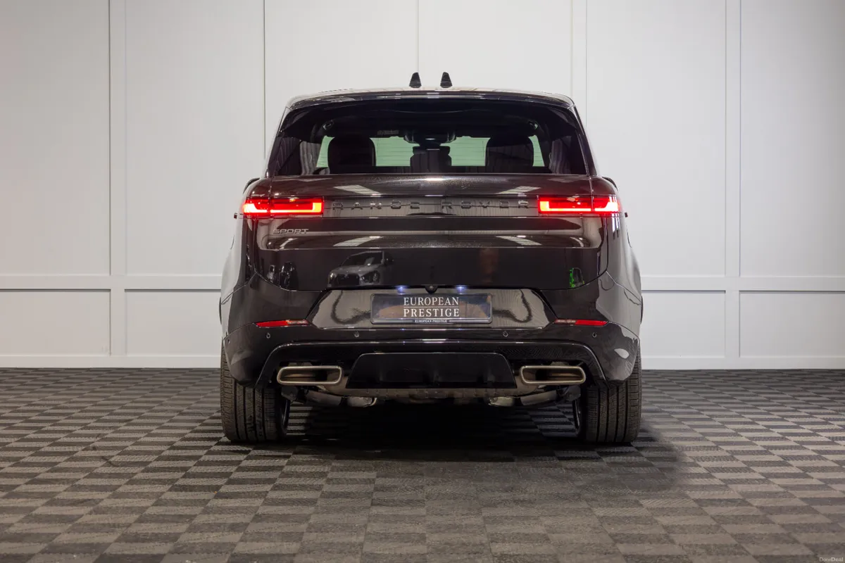 2026 Range Rover Sport P460e Dynamic SE *Pan Roof - Image 5