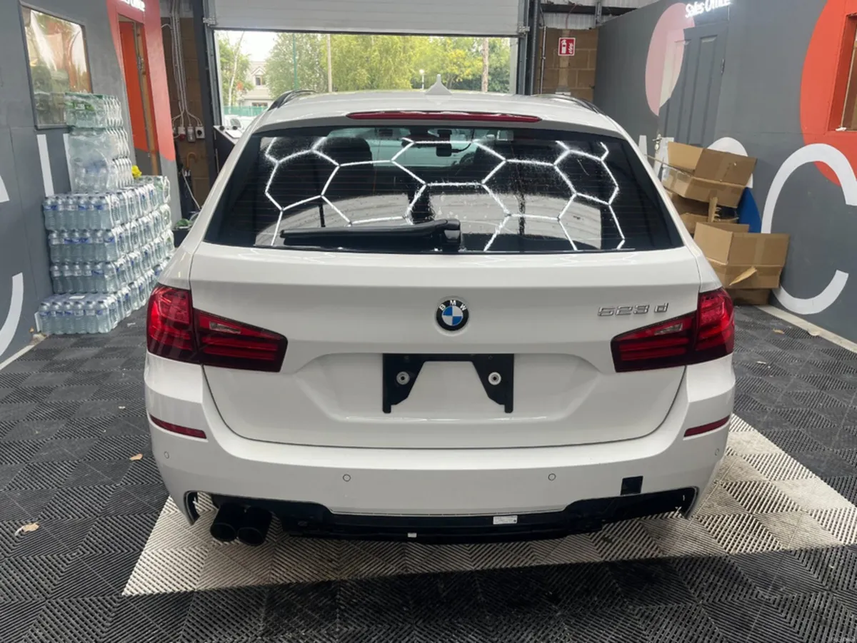 BMW 5-Series 2016 BMW 523D TOURING M SPORT 2.0 AUT - Image 4