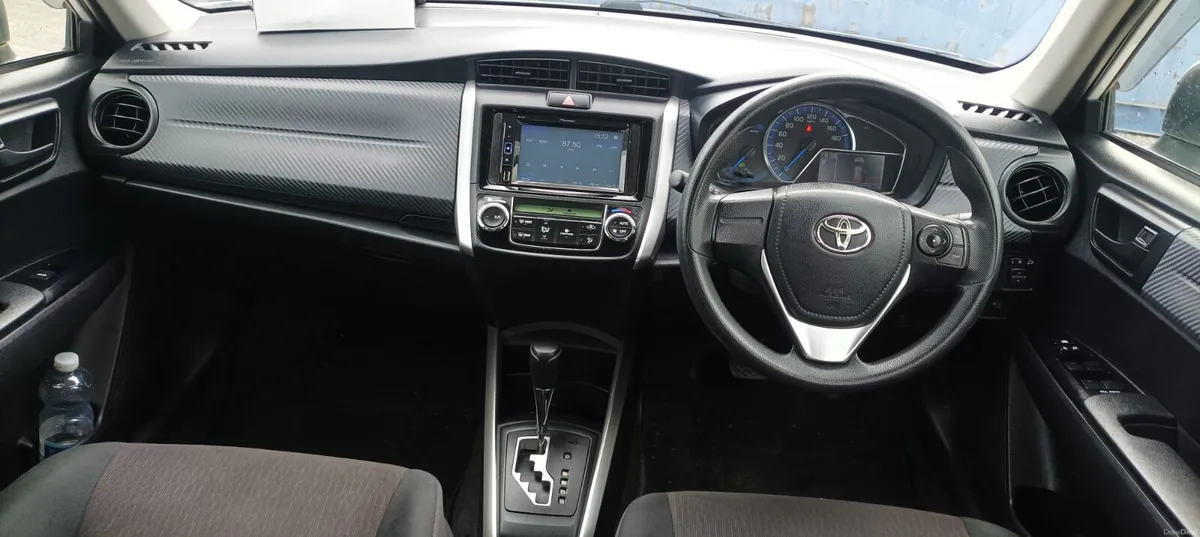 2015 Toyota Corolla  Automatic - Image 5