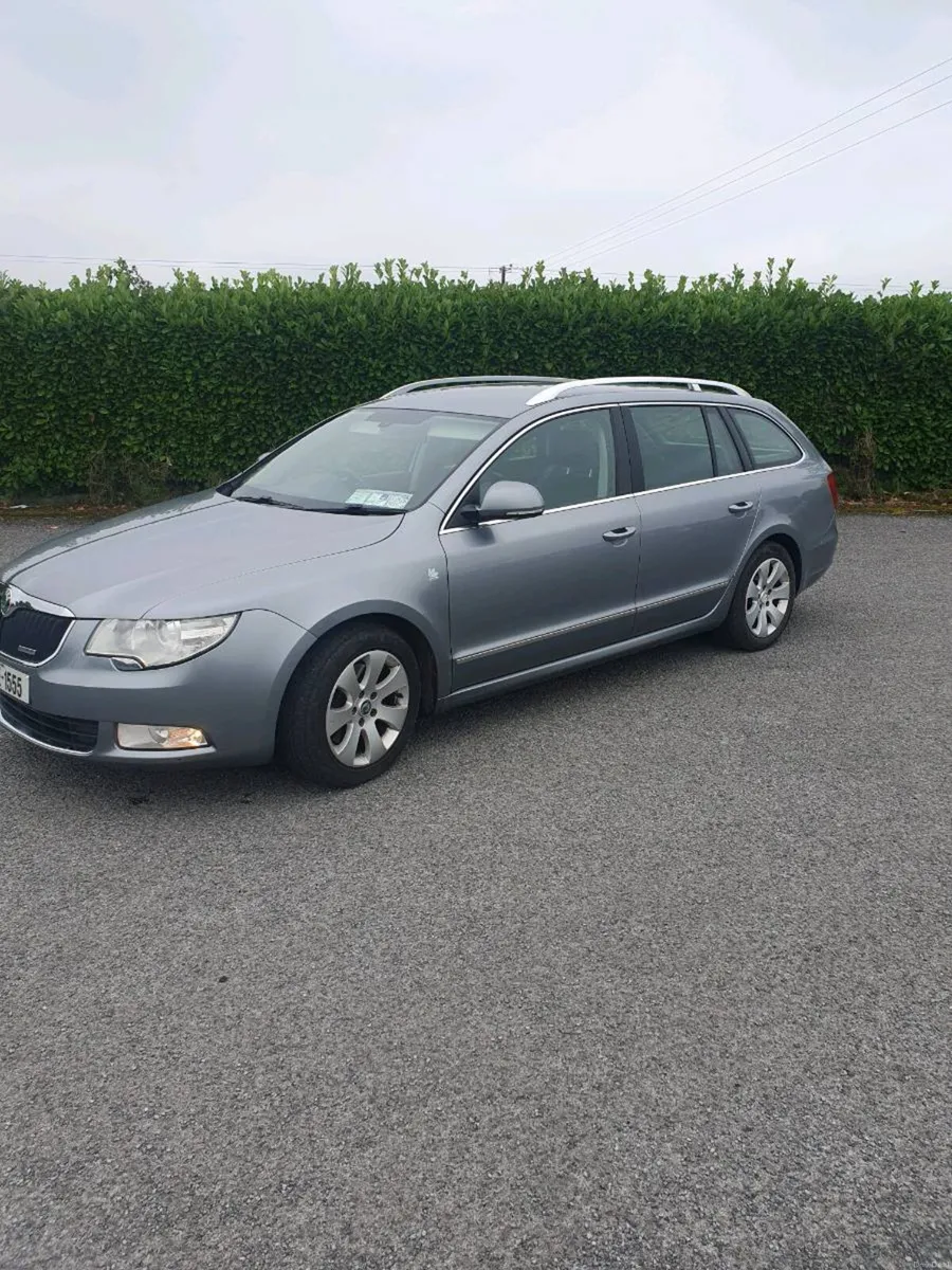 car - Image 4