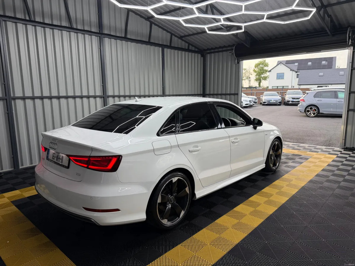 Audi A3 2016 S-Line 1.6Tdi - Image 4
