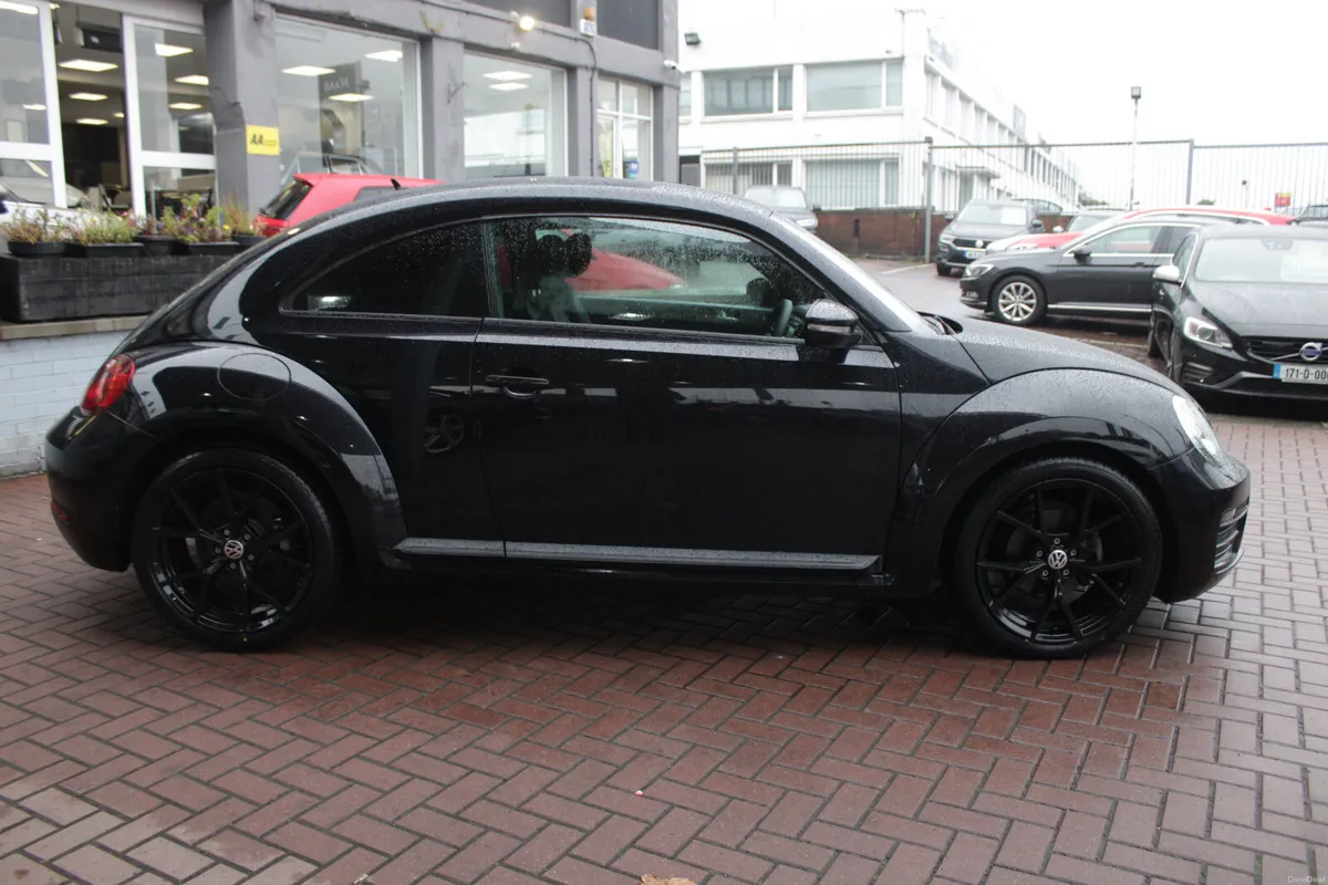 1.2TSI SPORT EDITION 3DR HATCHBACK AUTO // MINT CA - Image 3