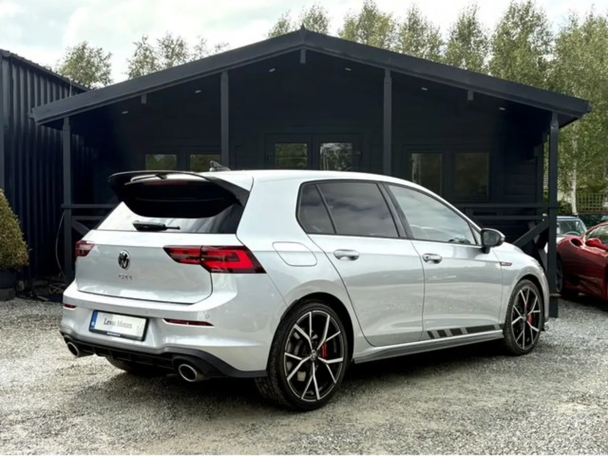 Volkswagen Golf GTI CLUBSPORT 2.0 TSI 300BHP, TILT - Image 5