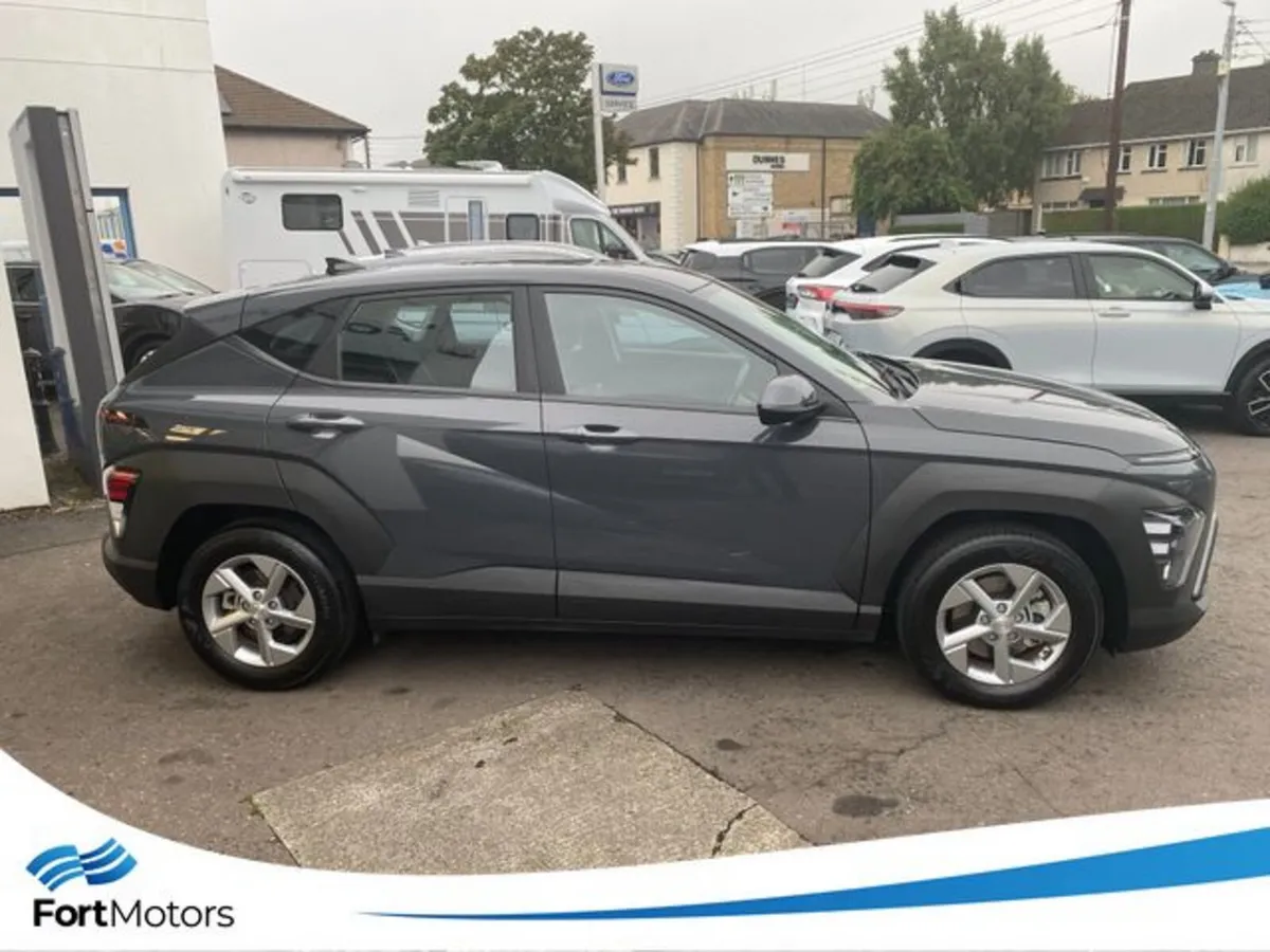 Hyundai KONA Signature , Hybrid Automatic , New Mo - Image 6