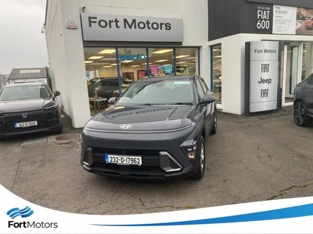 Hyundai KONA Signature , Hybrid Automatic , New Mo - Image 4