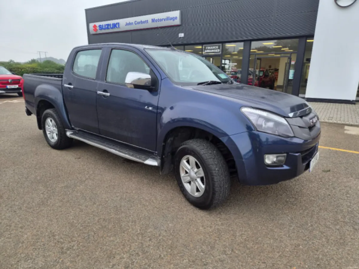 Isuzu D-Max Crew CAB 4 DR - Image 4