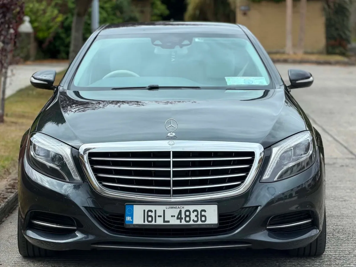 Mercedes Benz 2016 LWB 9G - Image 2