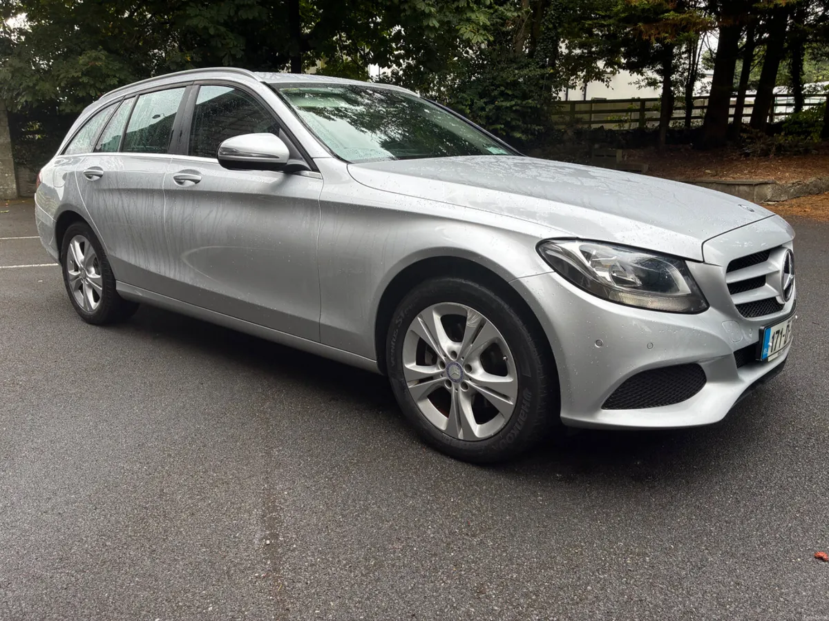 Mercedes-Benz C22D Tourer 143klms ! - Image 1