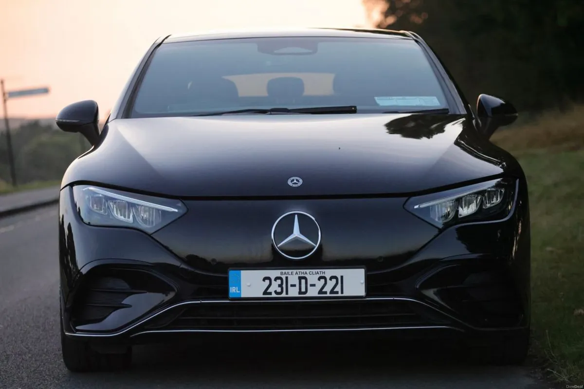 Mercedes-Benz EQE 300 - 90KwH EV Saloon - Image 4
