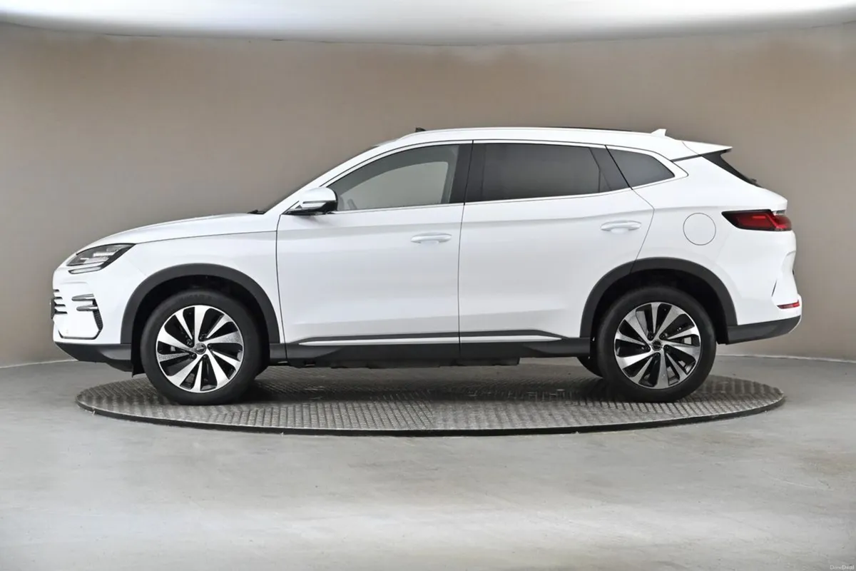 BYD SEAL U 1.5 COMFORT DM-I PHEV **EL. PAN ROOF**H - Image 5