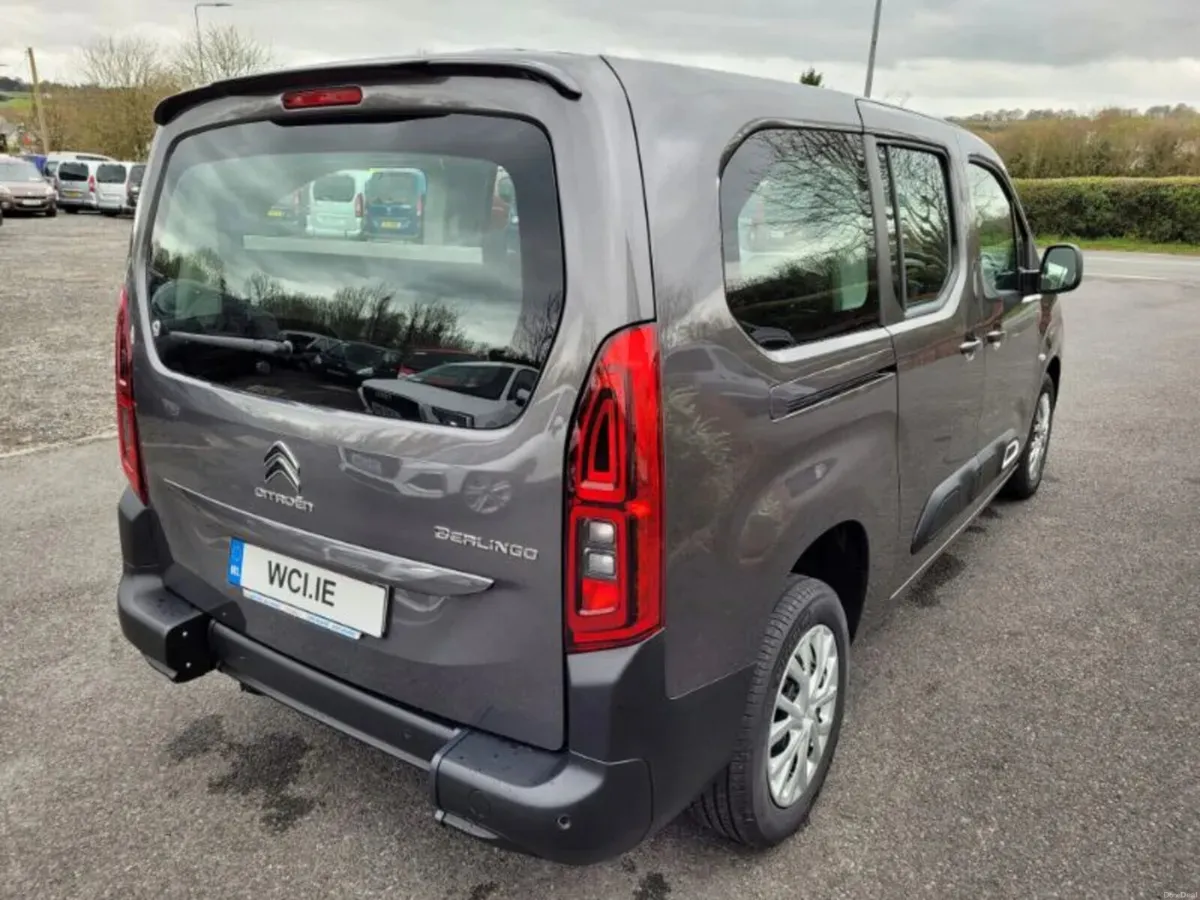 Citroen Berlingo Wheelchair Taxi - Image 6