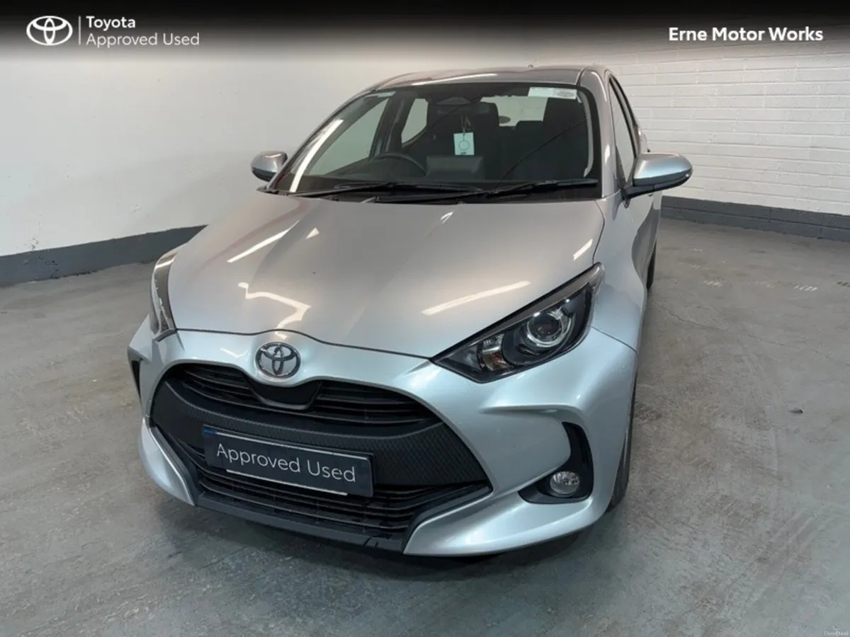 Toyota Yaris Yaris HEV Luna - Image 1